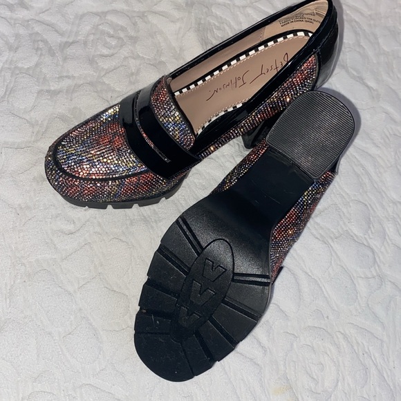 Betsey Johnson Adelyn, rhinestone, 4” heels, platform loafer. Size 7 New. - Picture 6 of 9
